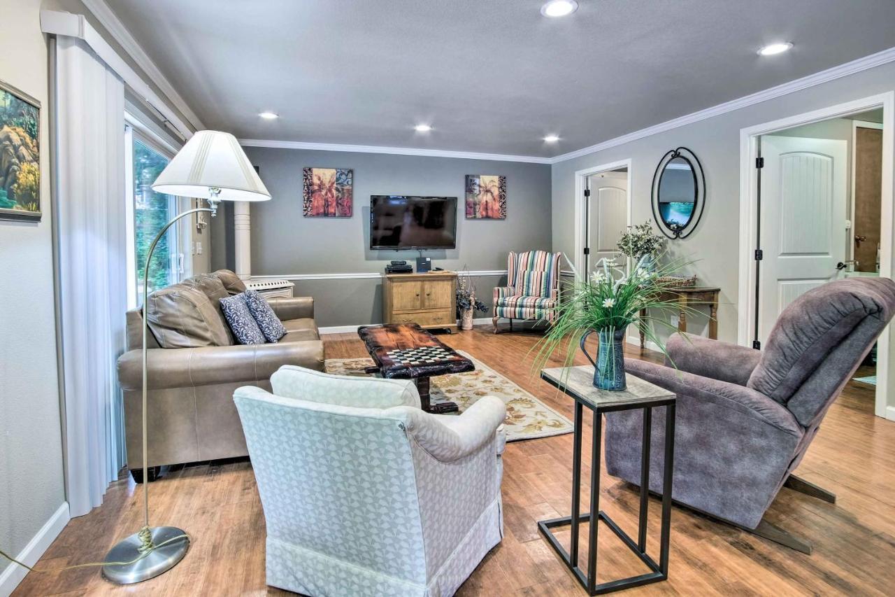 Coos Bay Retreat Less Than 2 Mi To Marina And Casino! 외부 사진
